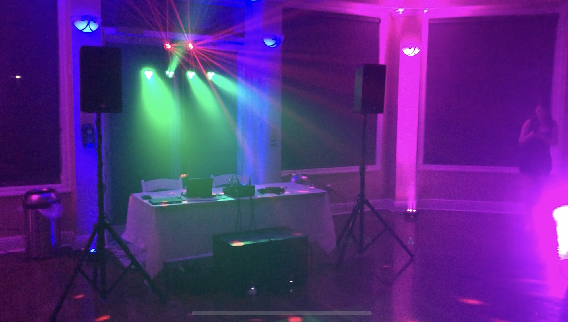 6C9E450F-40FA-4AD6-8CD7-4A7245CF2E11